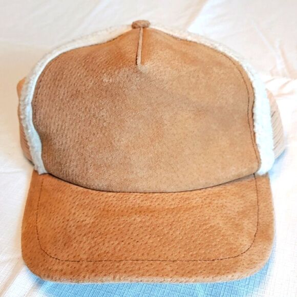 Peter Grim Trucker Hat - Picture 1 of 8